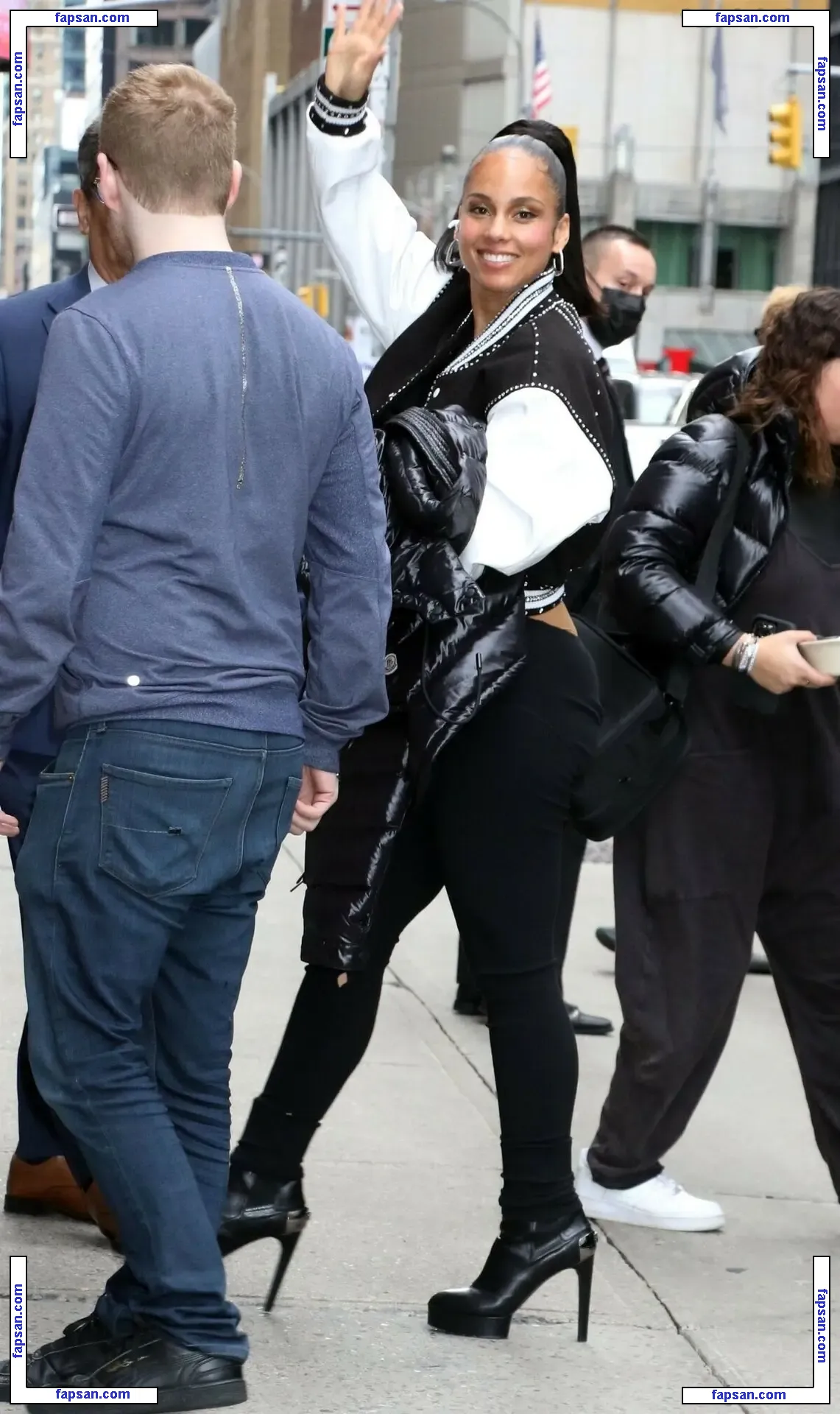 Alicia Keys nude photo #0222 from OnlyFans