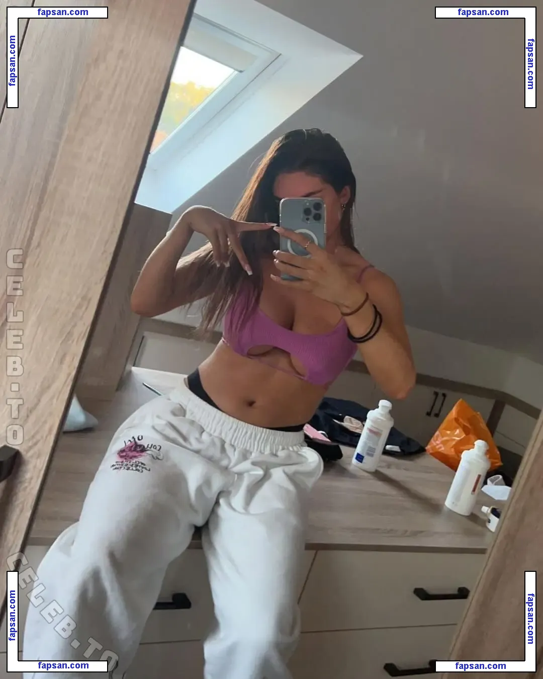 Alicia Scholes голая фото #0025 с Онлифанс