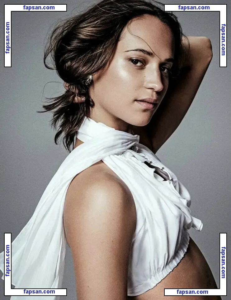 Alicia Vikander nude photo #0511 from OnlyFans