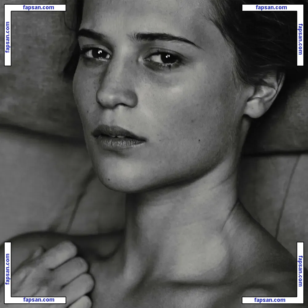 Alicia Vikander голая фото #0517 с Онлифанс