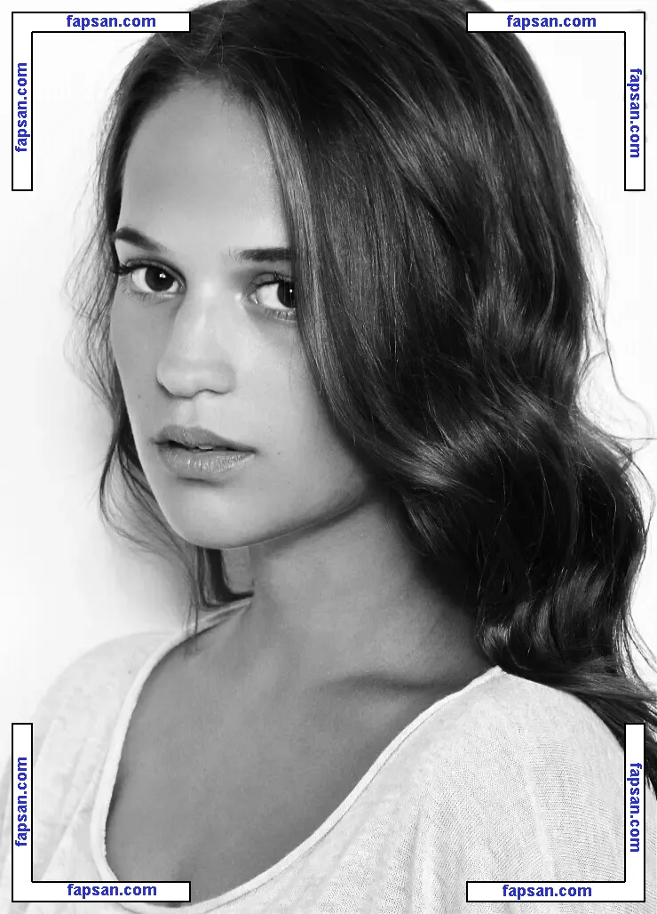 Alicia Vikander nude photo #0518 from OnlyFans