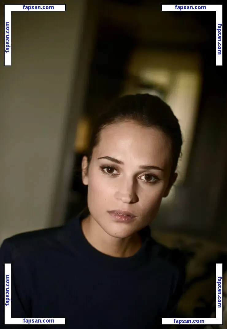 Alicia Vikander голая фото #0519 с Онлифанс