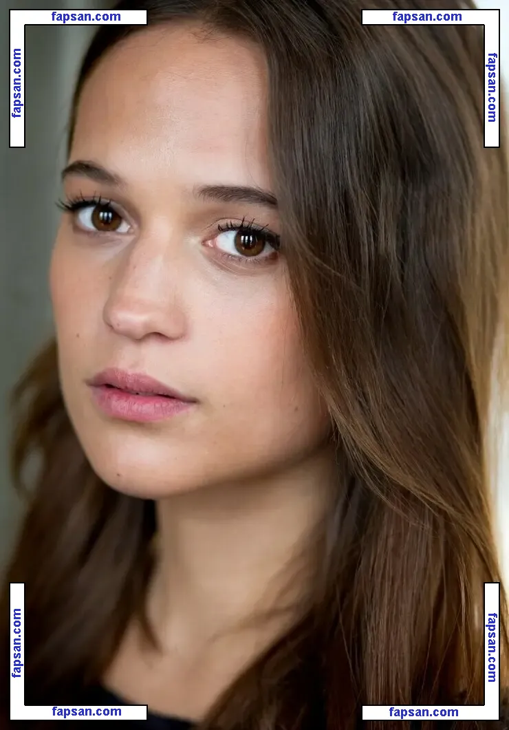 Alicia Vikander голая фото #0521 с Онлифанс