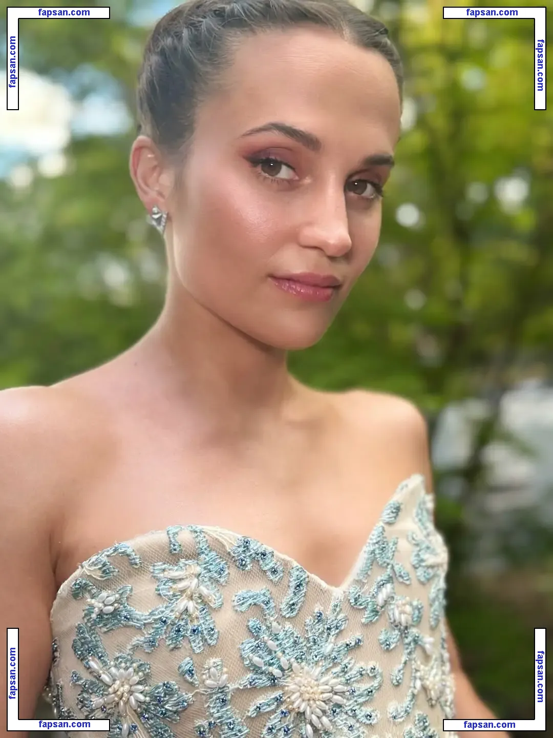 Alicia Vikander голая фото #0592 с Онлифанс