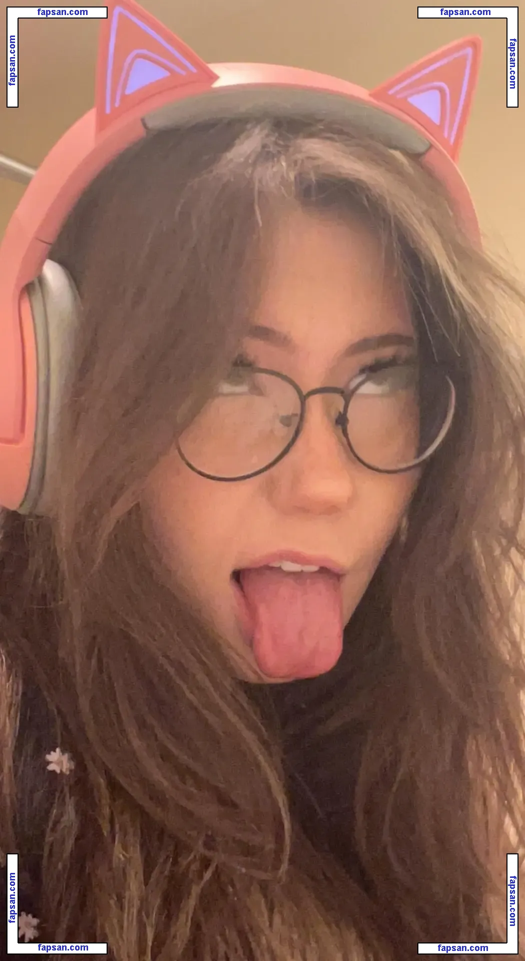 AliciaJade nude photo #0020 from OnlyFans