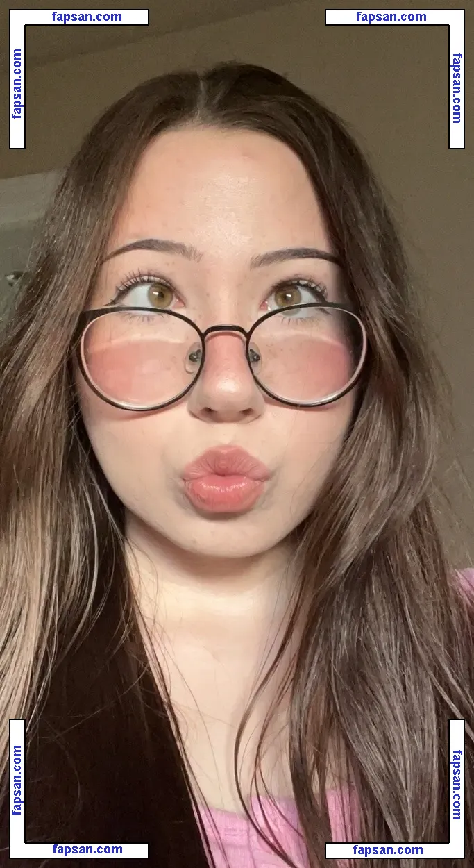 AliciaJade nude photo #0053 from OnlyFans