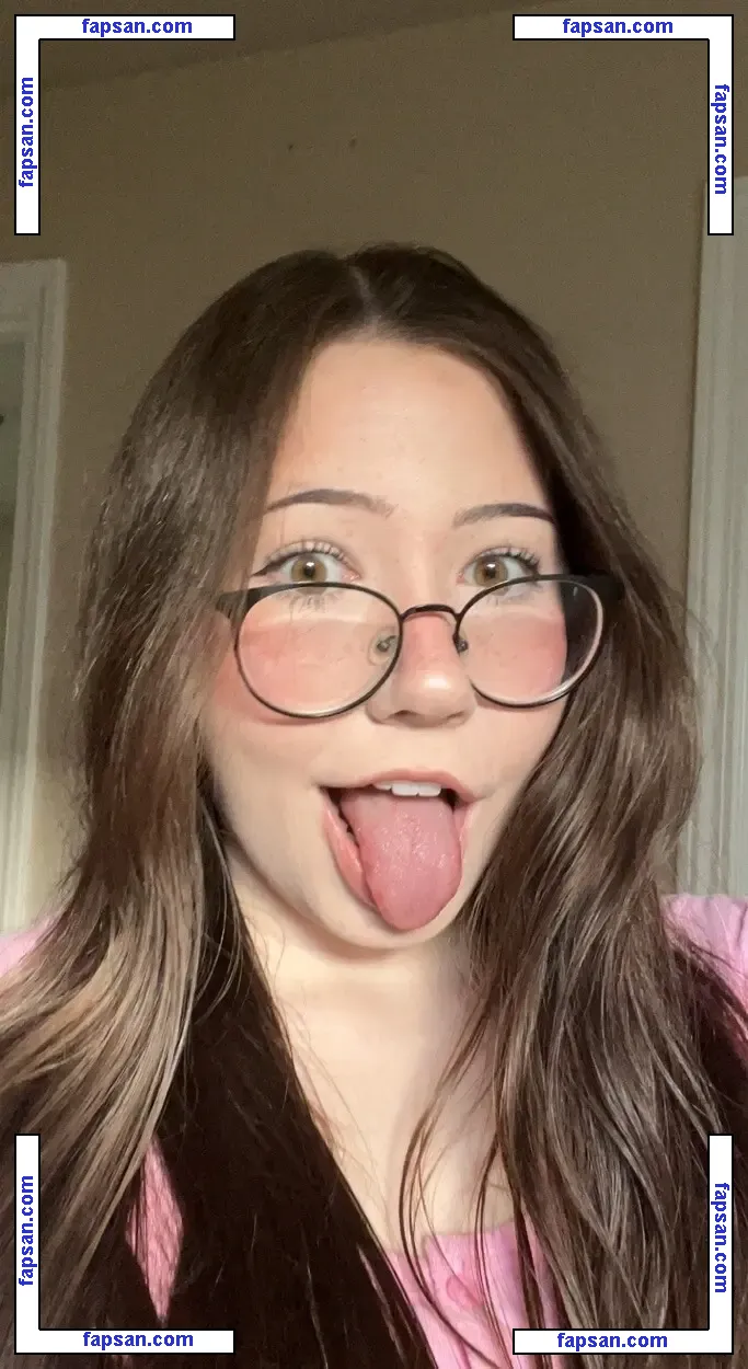 AliciaJade nude photo #0056 from OnlyFans