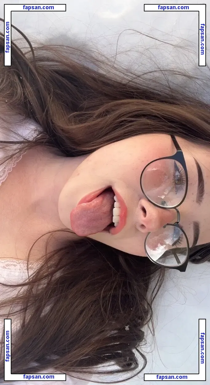 AliciaJade nude photo #0069 from OnlyFans