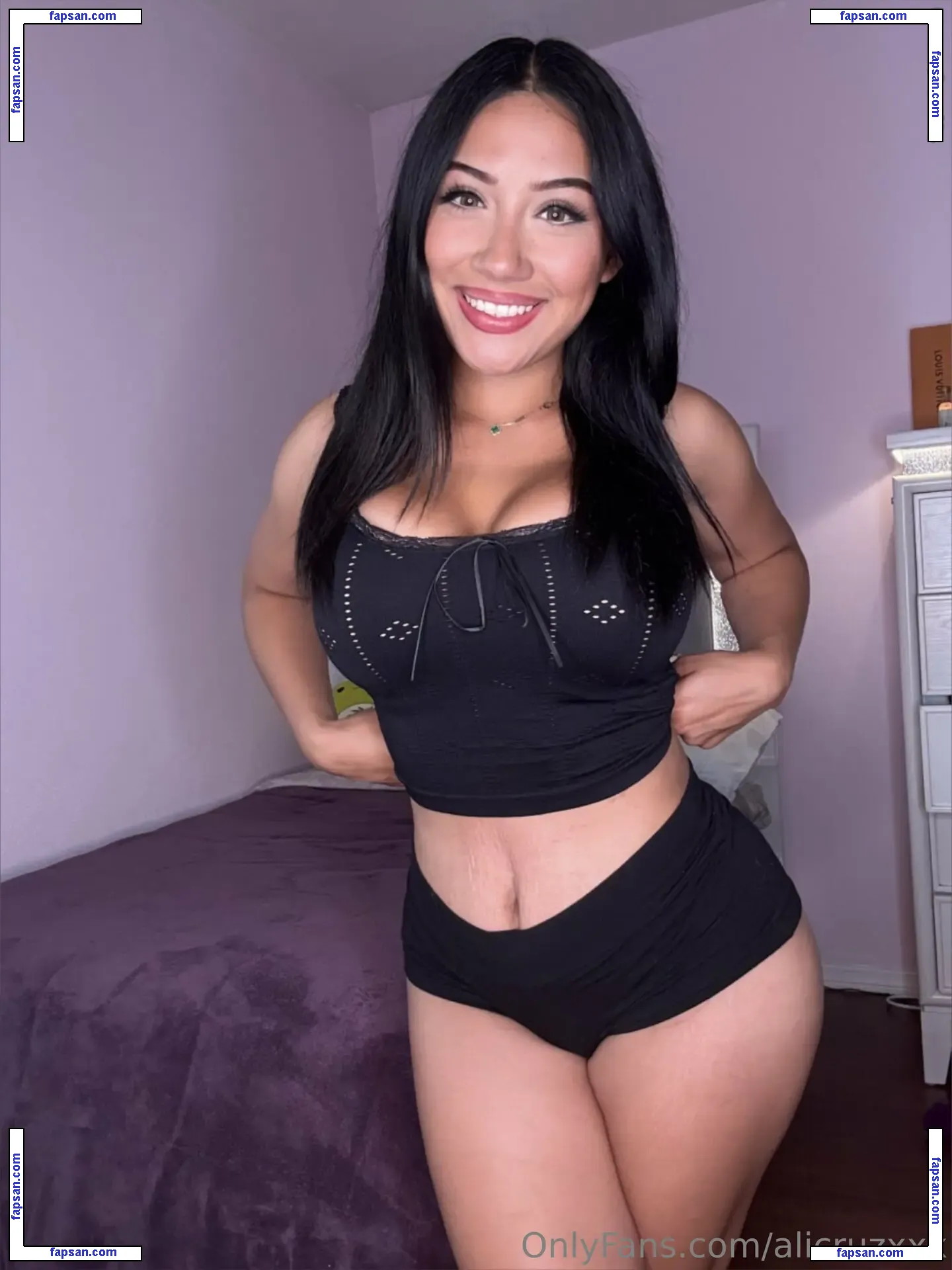 alicruzxxx nude photo #0008 from OnlyFans