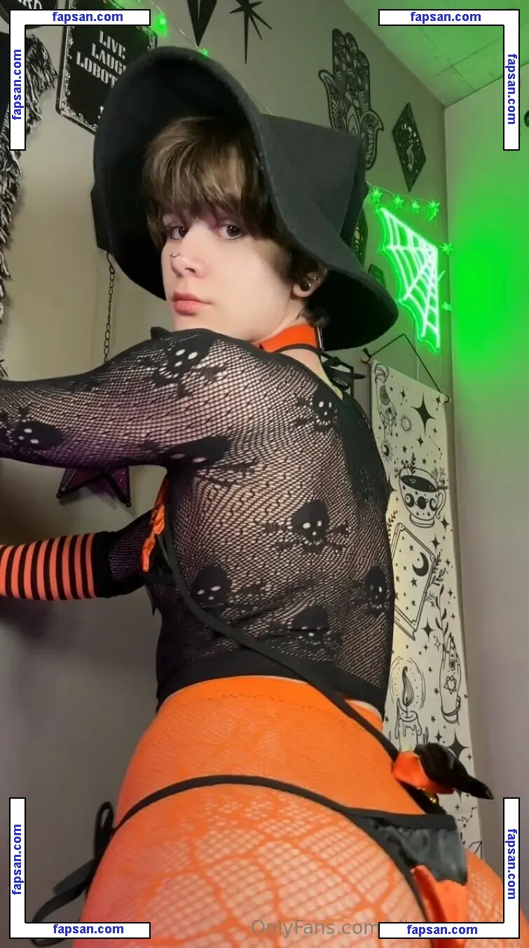 alien.sprinkles nude photo #0028 from OnlyFans