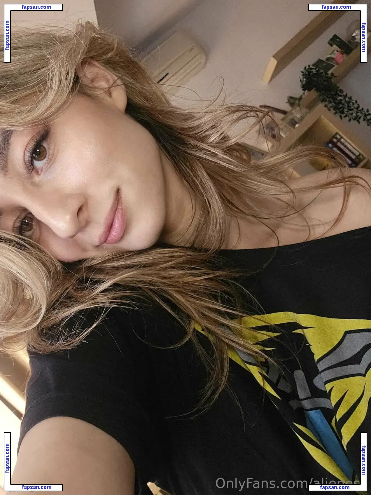 alieness nude photo #0014 from OnlyFans