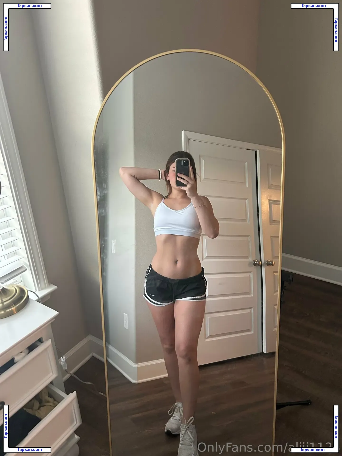 aliii1123 nude photo #0040 from OnlyFans