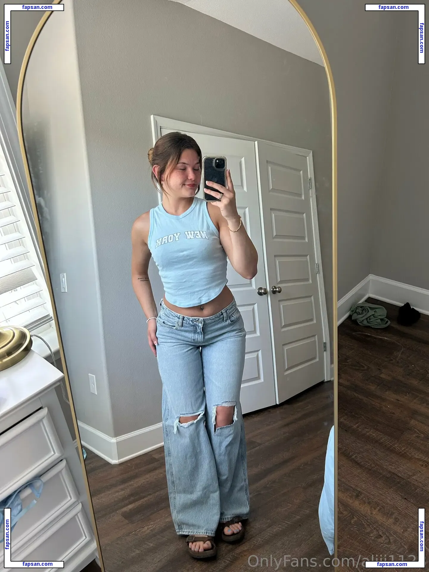aliii1123 nude photo #0062 from OnlyFans