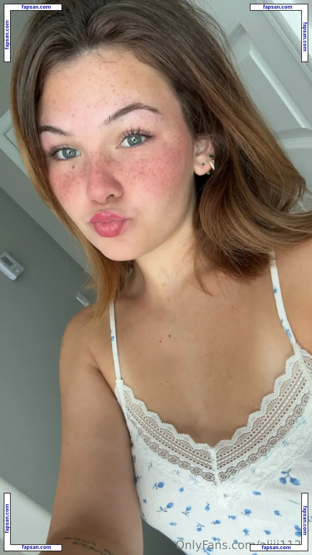 aliii1123 nude photo #0085 from OnlyFans