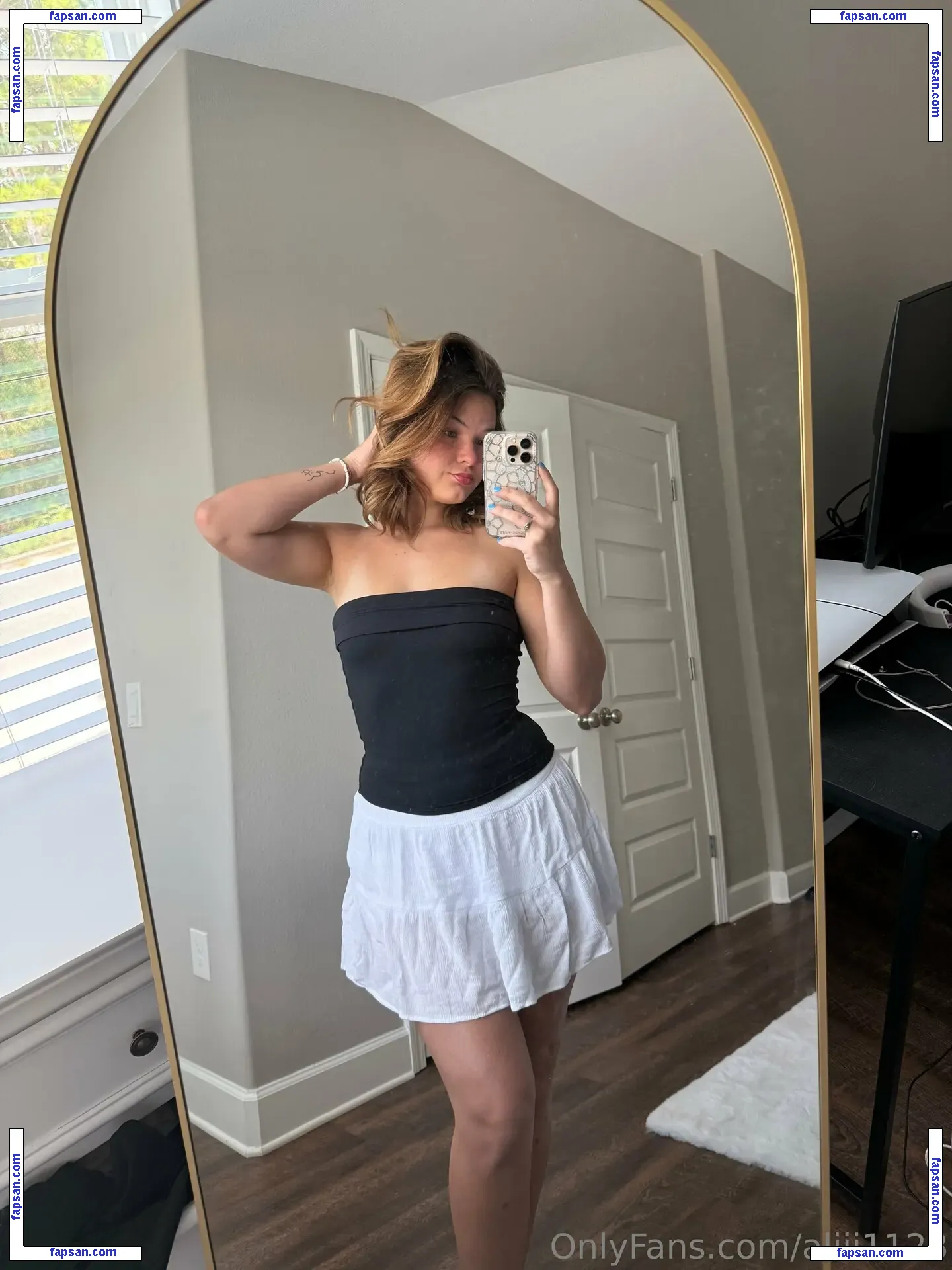 aliii1123 nude photo #0095 from OnlyFans
