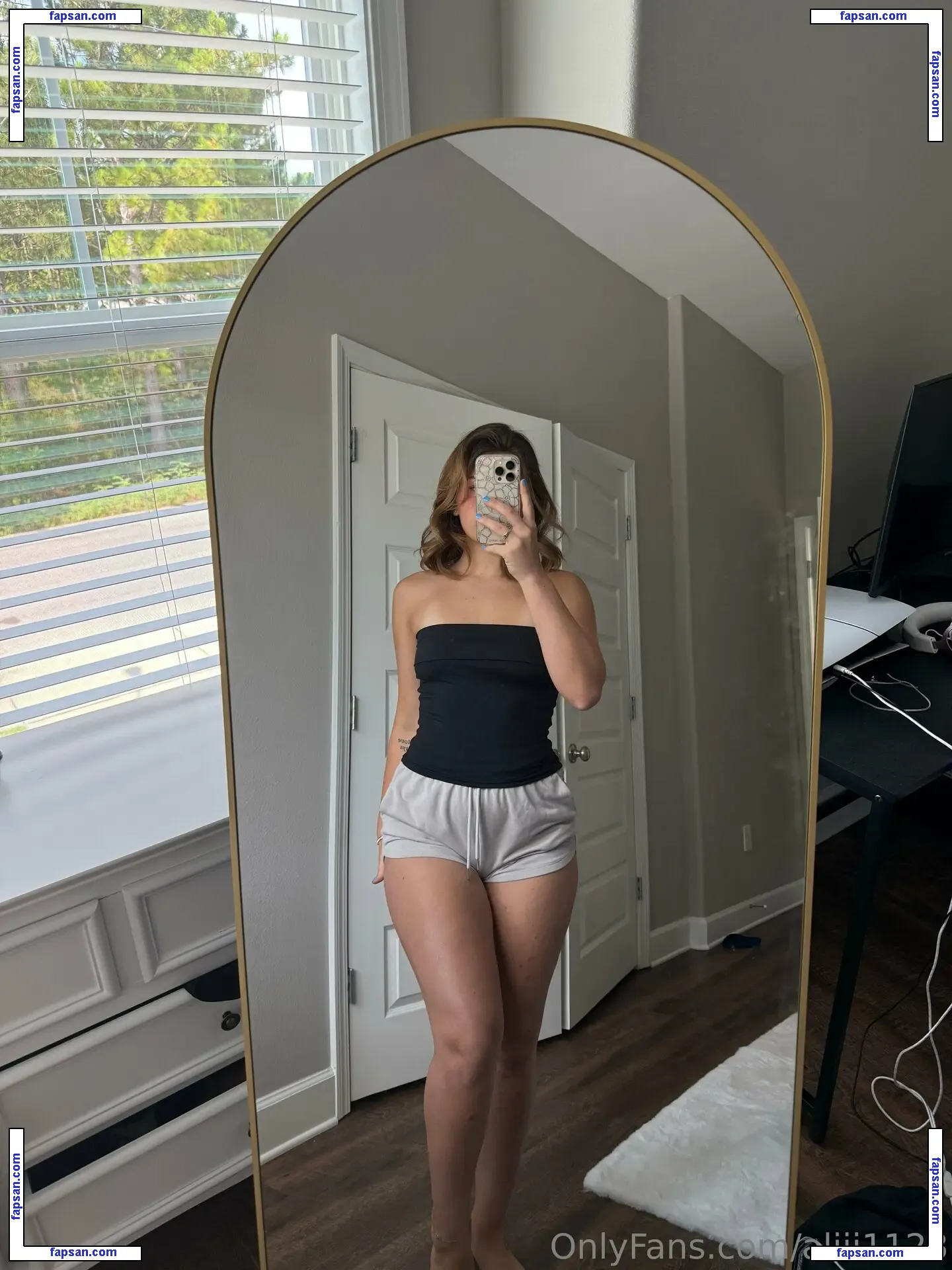 aliii1123 nude photo #0100 from OnlyFans