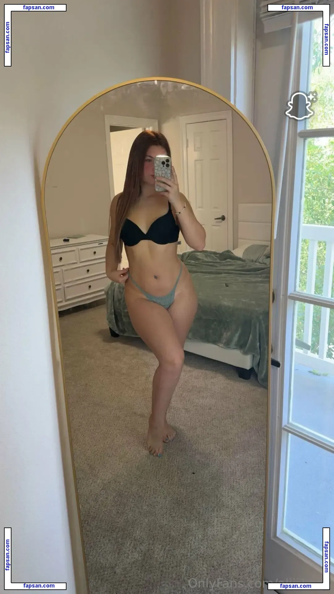 aliii1123 nude photo #0120 from OnlyFans
