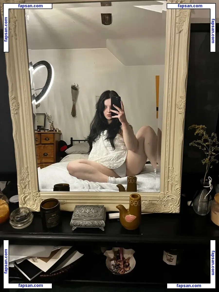 alildeathmoth nude photo #0006 from OnlyFans