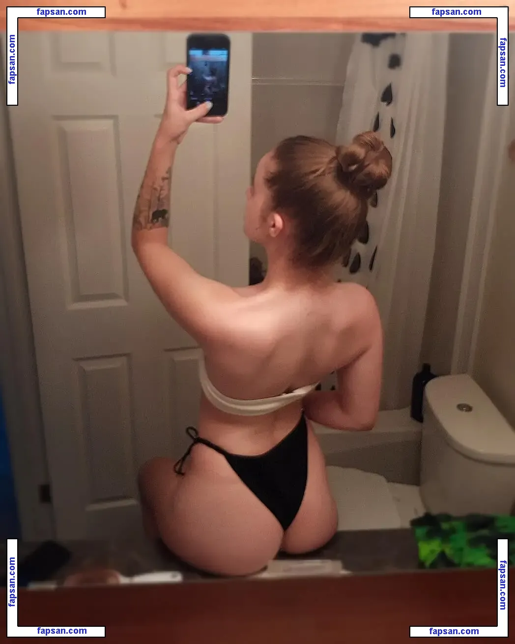 Alildore nude photo #0004 from OnlyFans