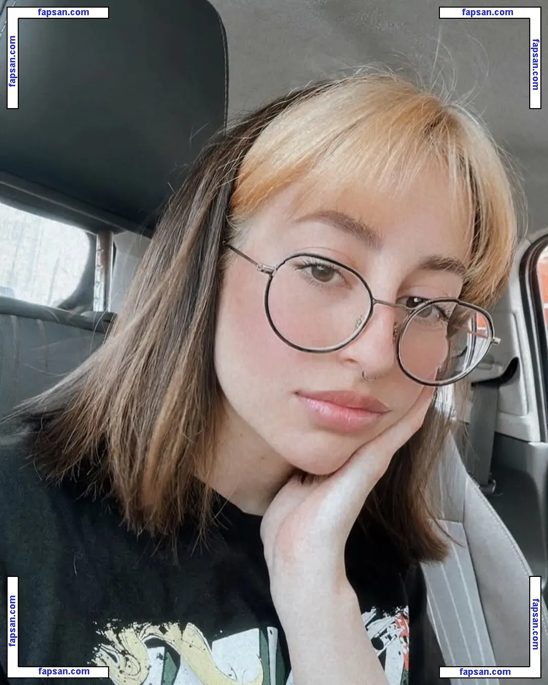 Alilmoody голая фото #0014 с Онлифанс