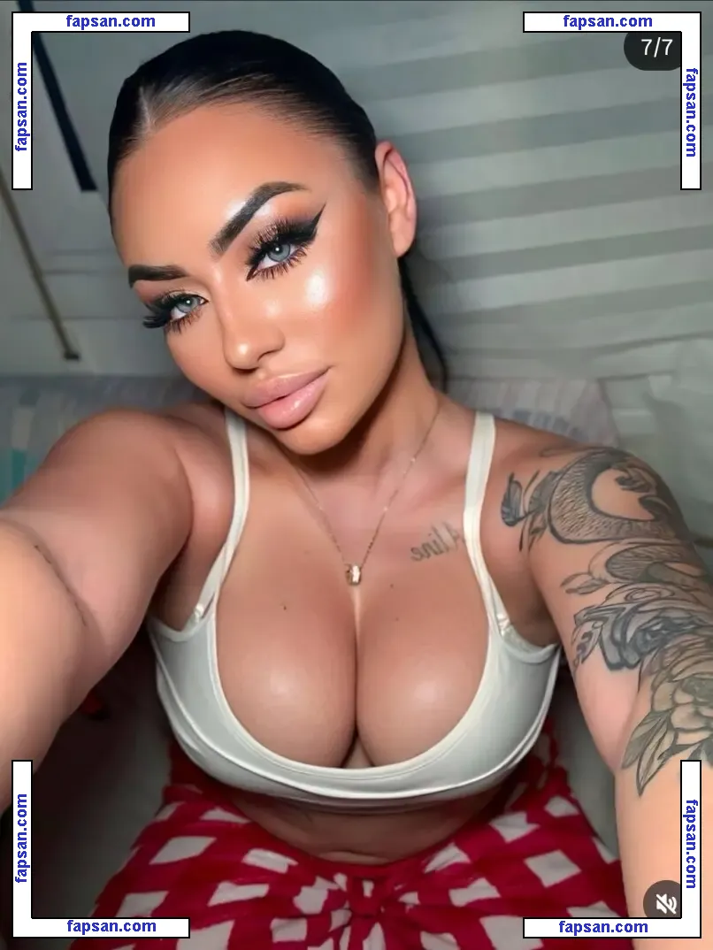 Alina Castro nude photo #0002 from OnlyFans