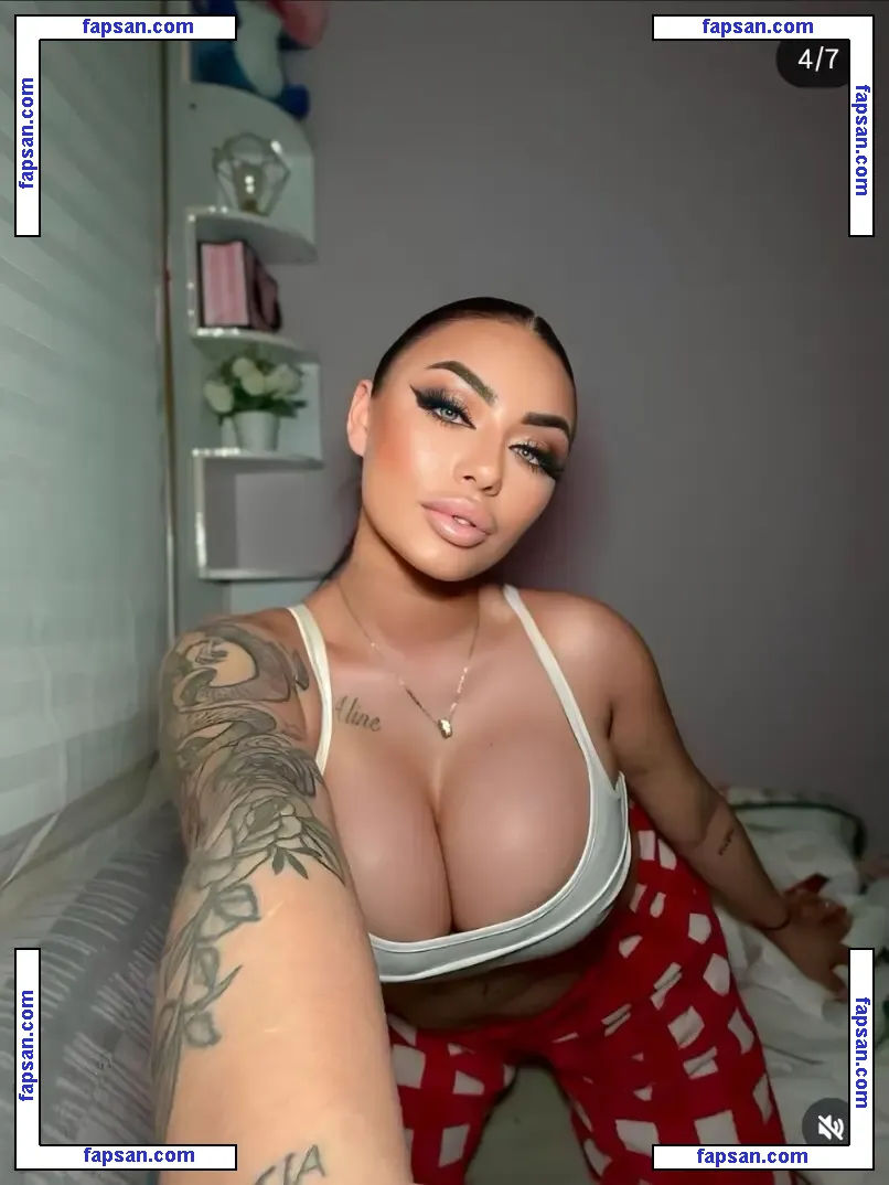 Alina Castro nude photo #0003 from OnlyFans