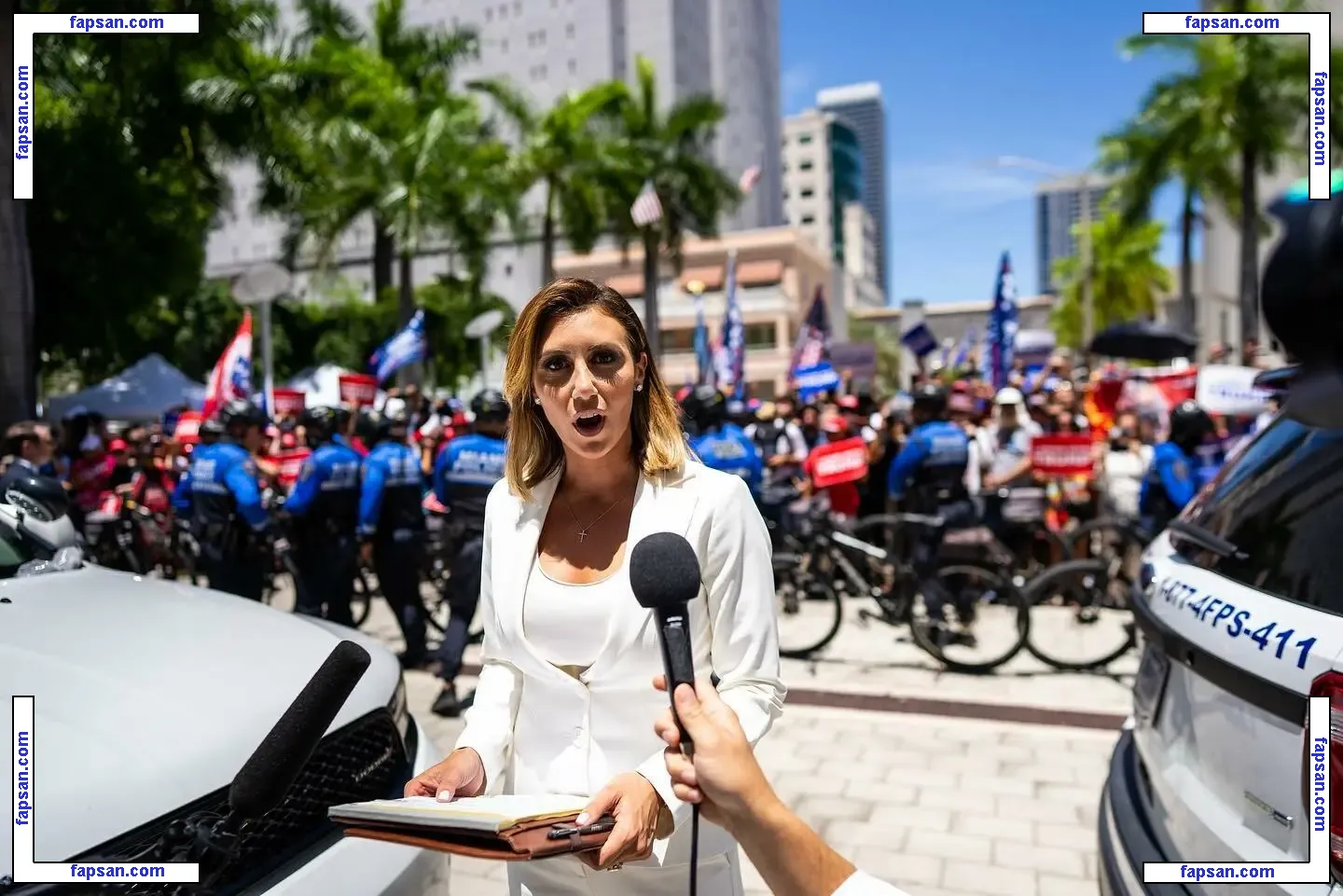 Alina Habba голая фото #0018 с Онлифанс