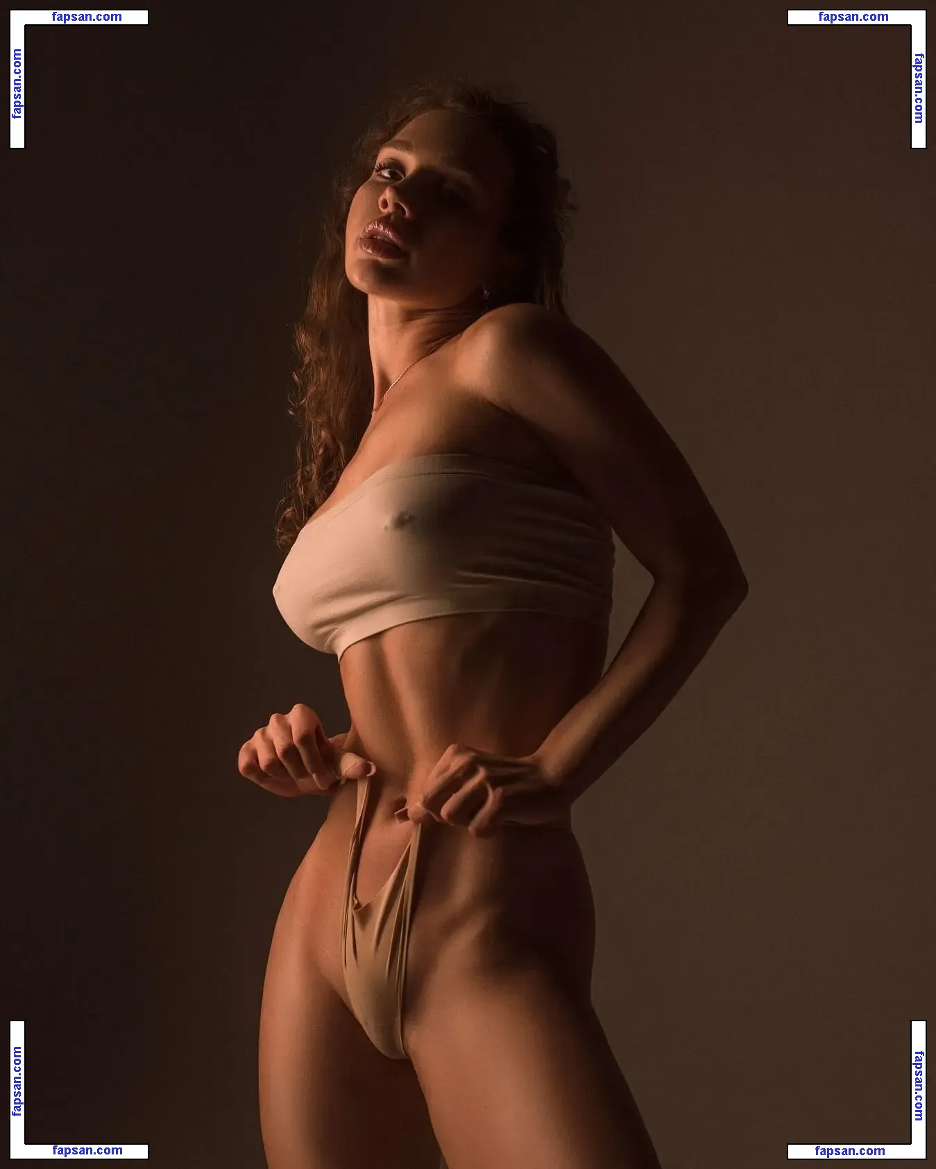 Alina Neuer голая фото #0037 с Онлифанс