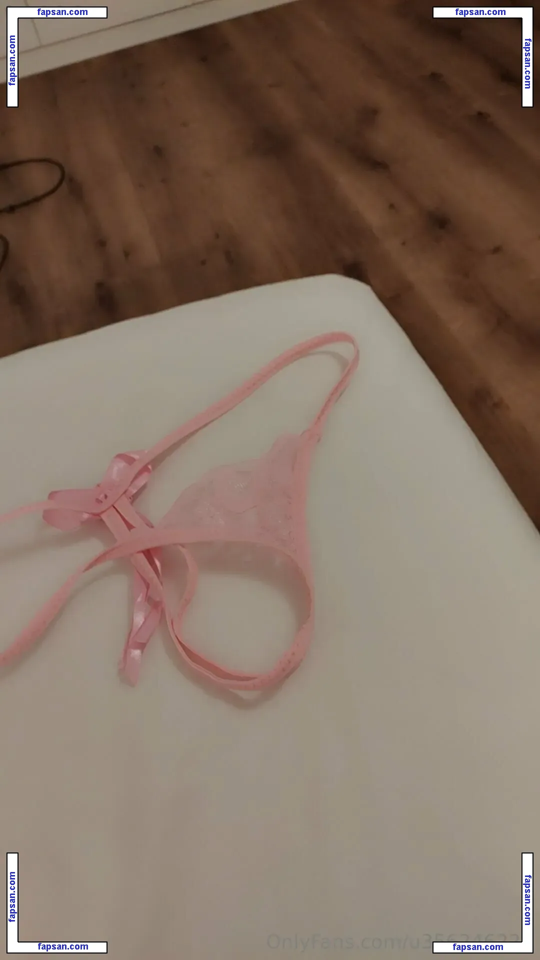 alina.ray nude photo #0004 from OnlyFans