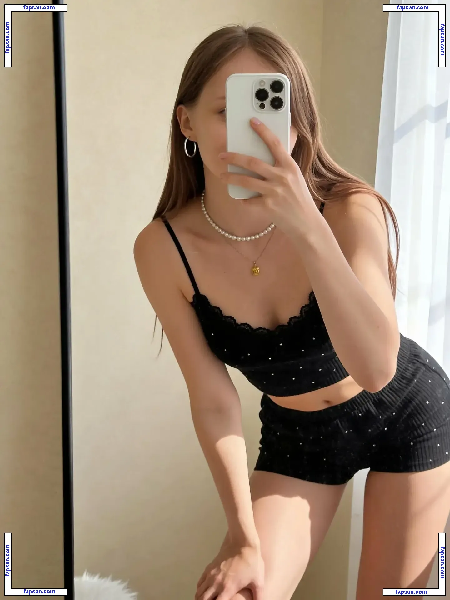 Alisaya nude photo #0050 from OnlyFans