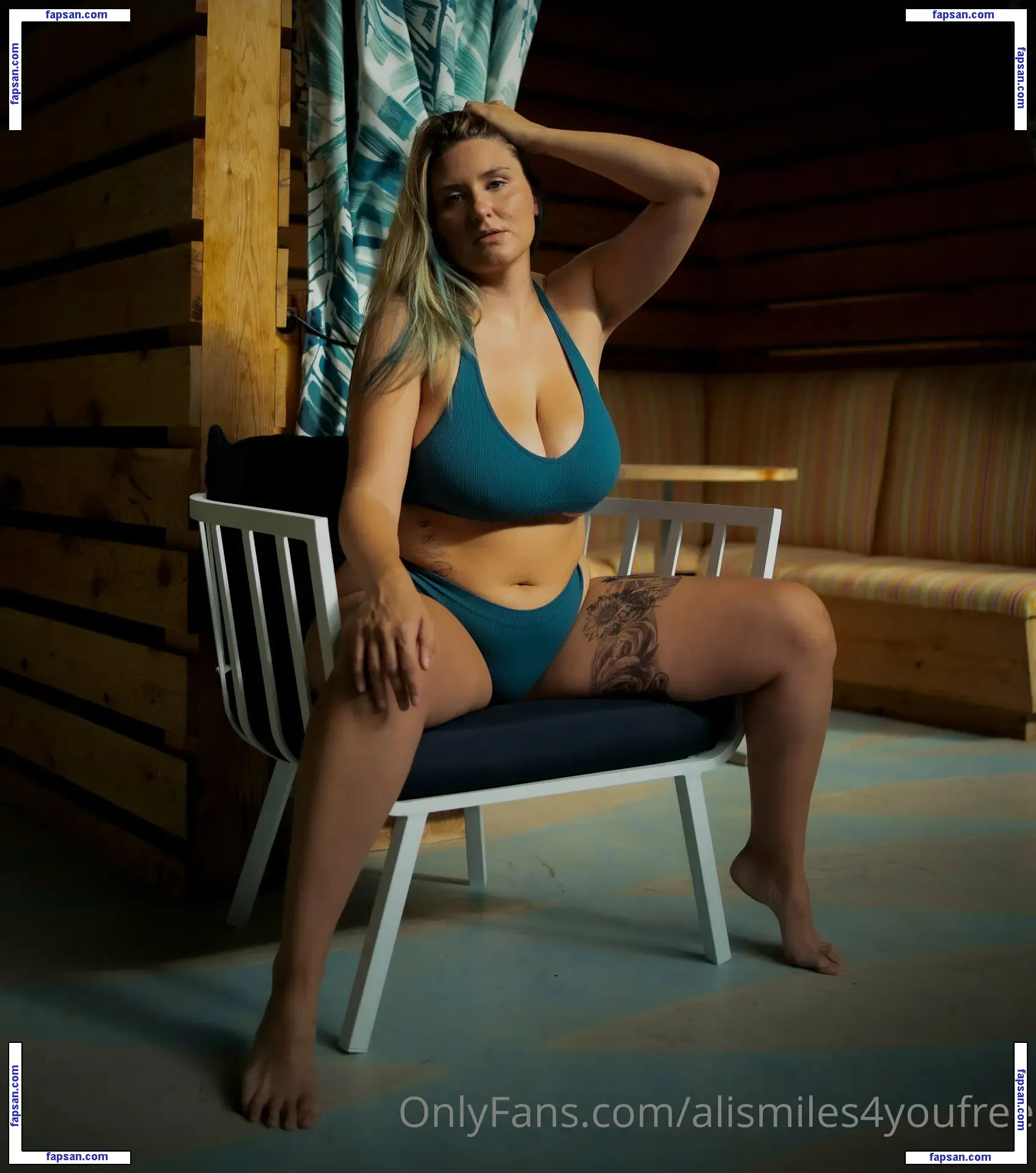 alismiles4youfree nude photo #0005 from OnlyFans