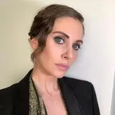 Alison Brie голая #0630