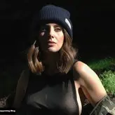 Alison Brie nude #0699