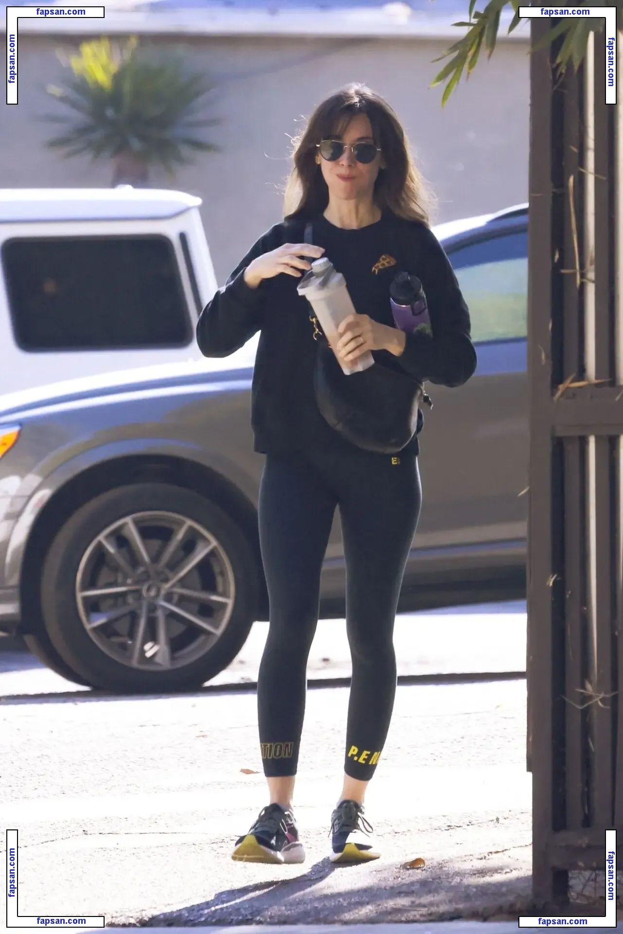 Alison Brie nude photo #1371 from OnlyFans