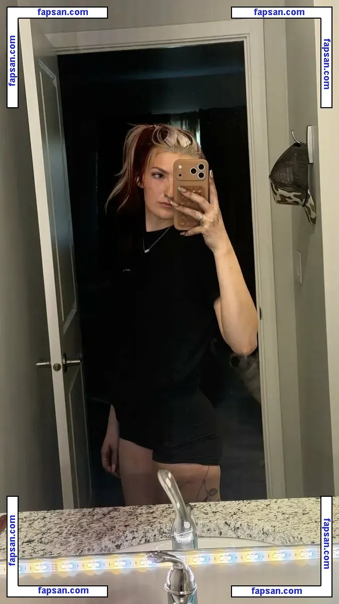 alissajadee голая фото #0002 с Онлифанс