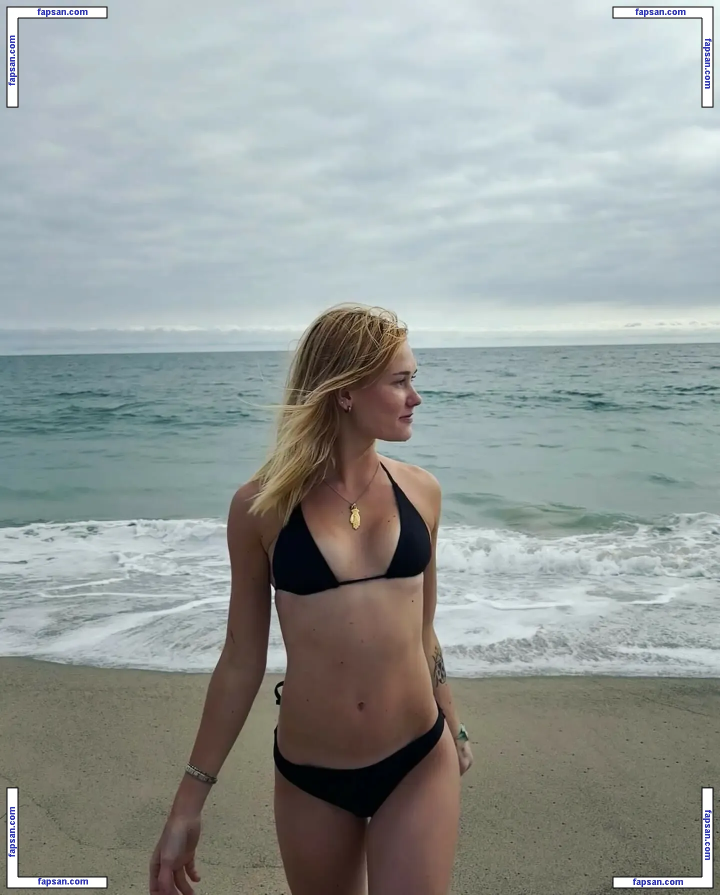 Alivia Henry голая фото #0005 с Онлифанс