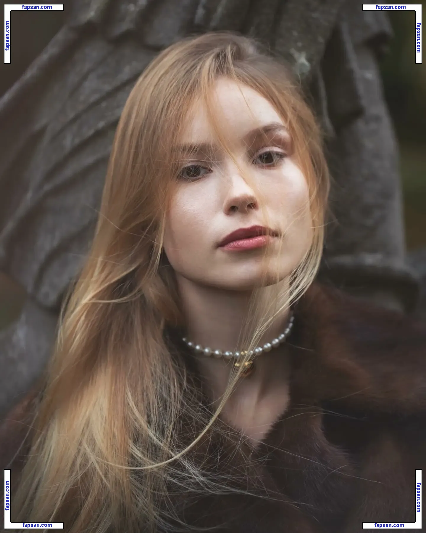 Alix Morillo голая фото #0010 с Онлифанс