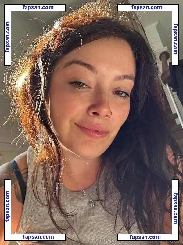 alixm00n nude photo #0025 from OnlyFans