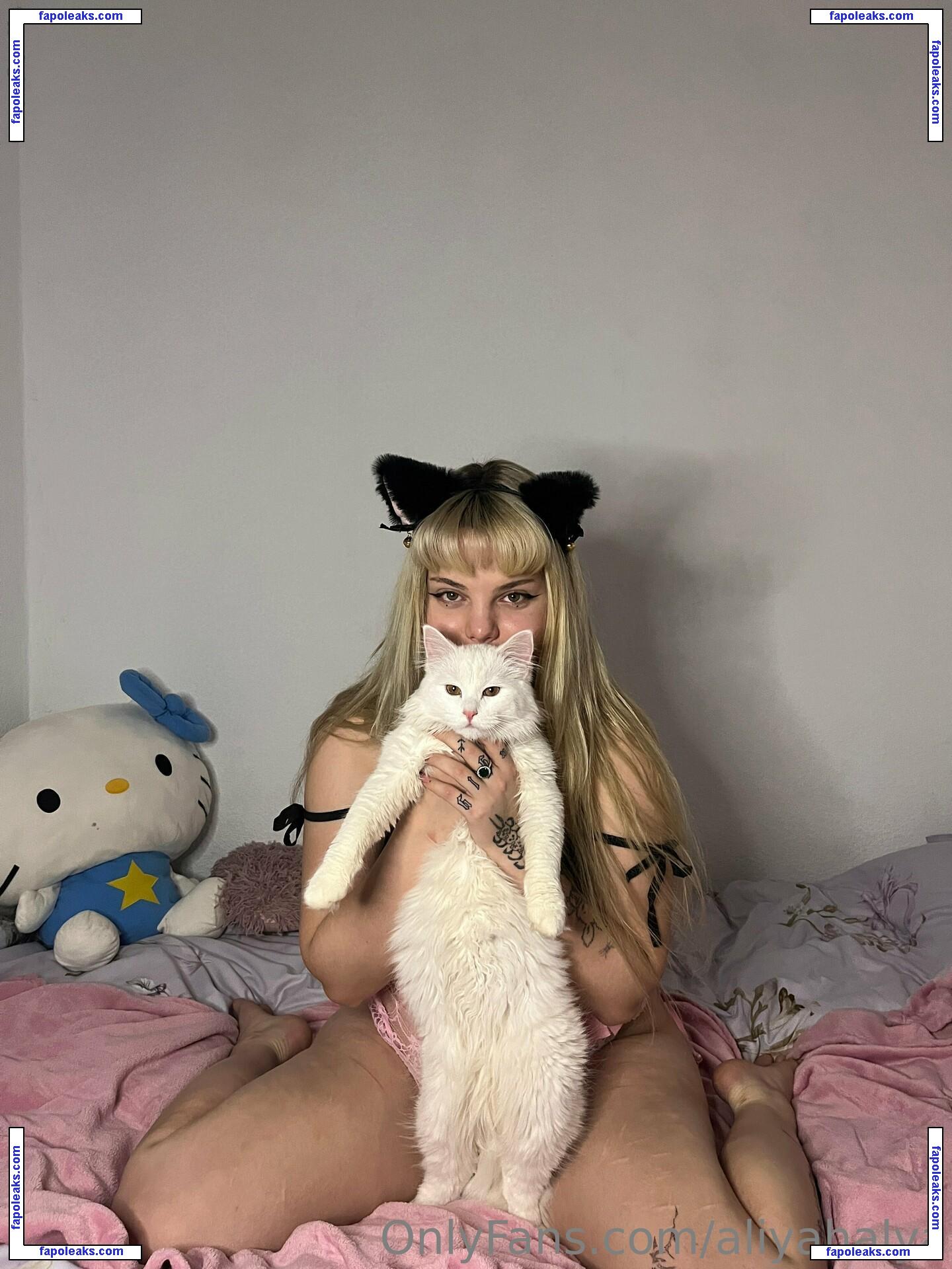 aliyahalya / naliyahalya nude photo #0010 from OnlyFans