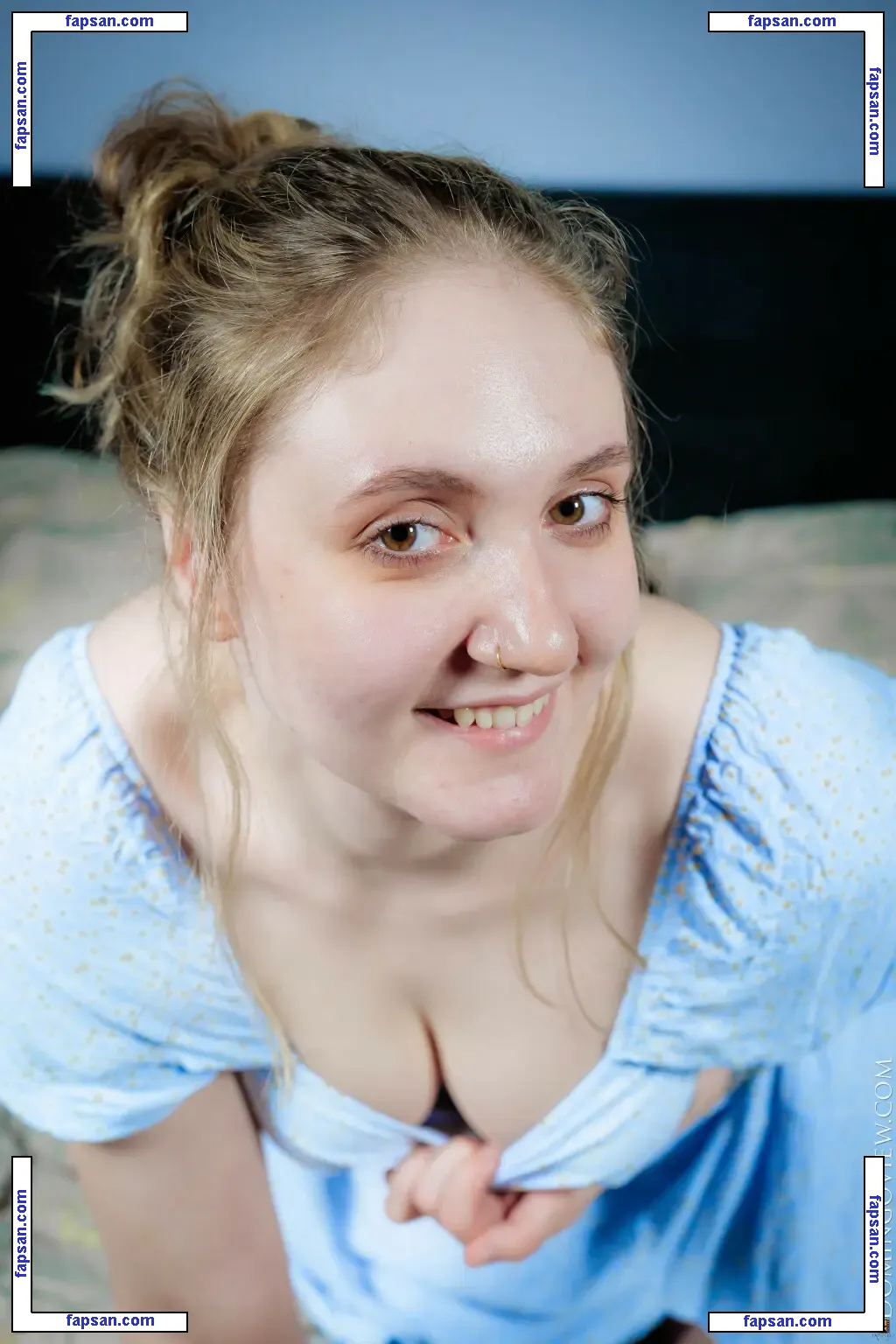All Natural Aurora nude photo #0008 from OnlyFans