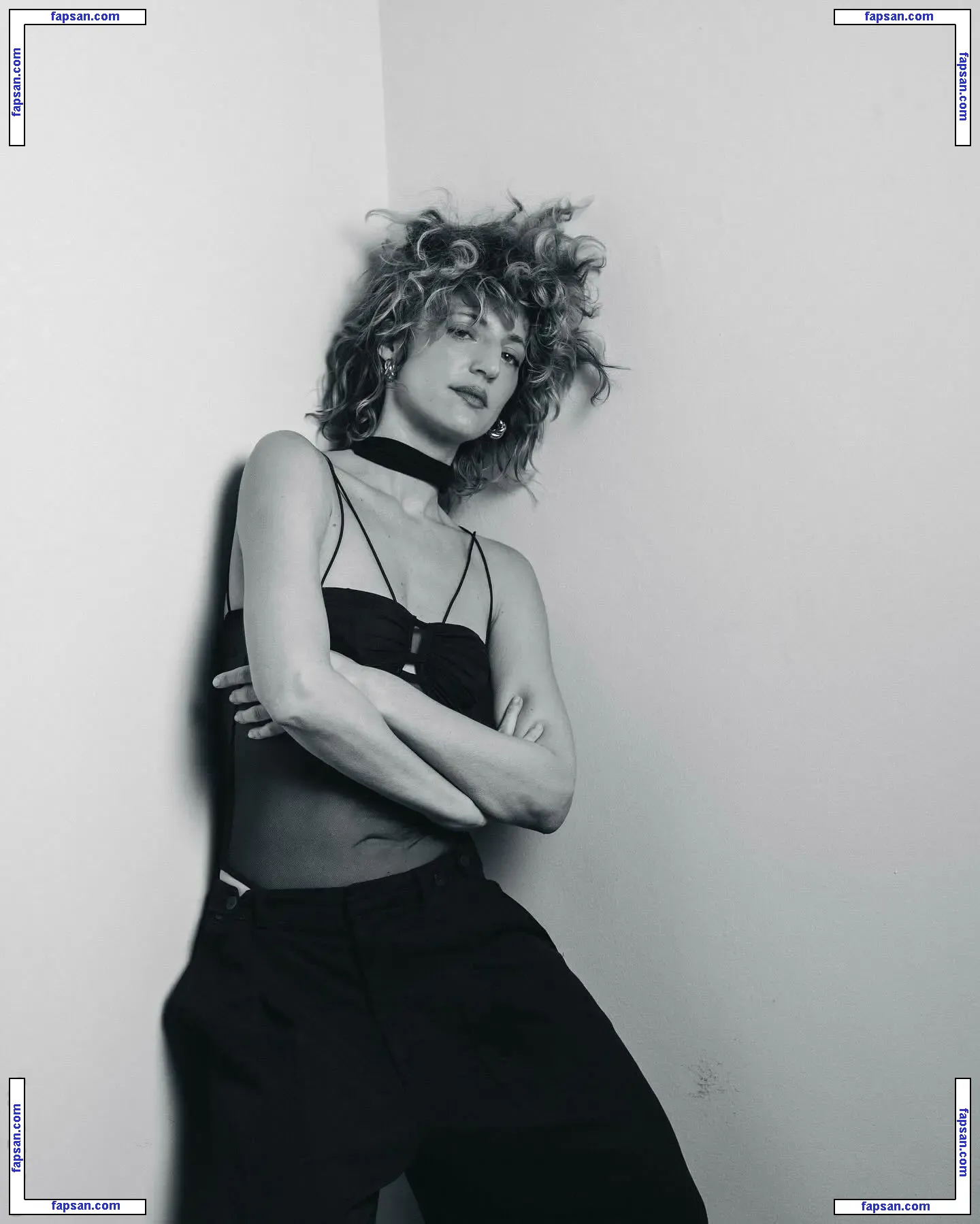 Alli Willow голая фото #0006 с Онлифанс