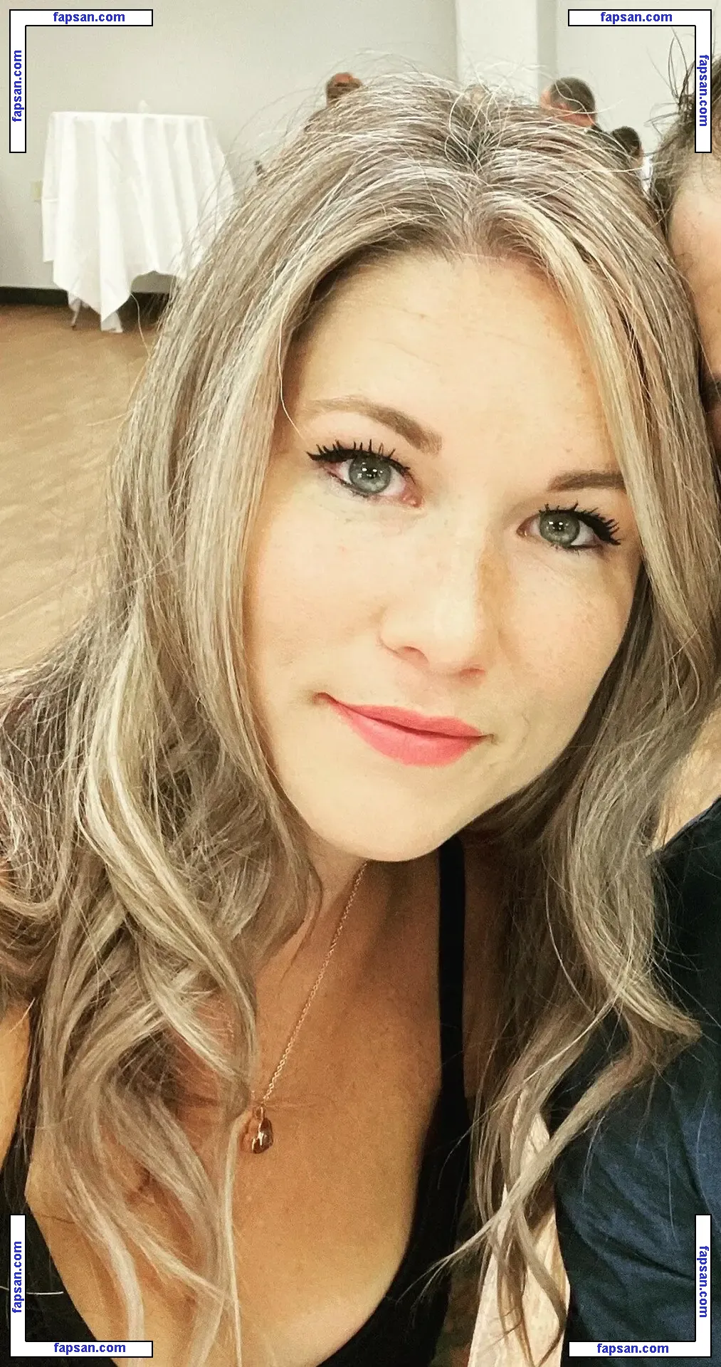 Allie Sin голая фото #0054 с Онлифанс