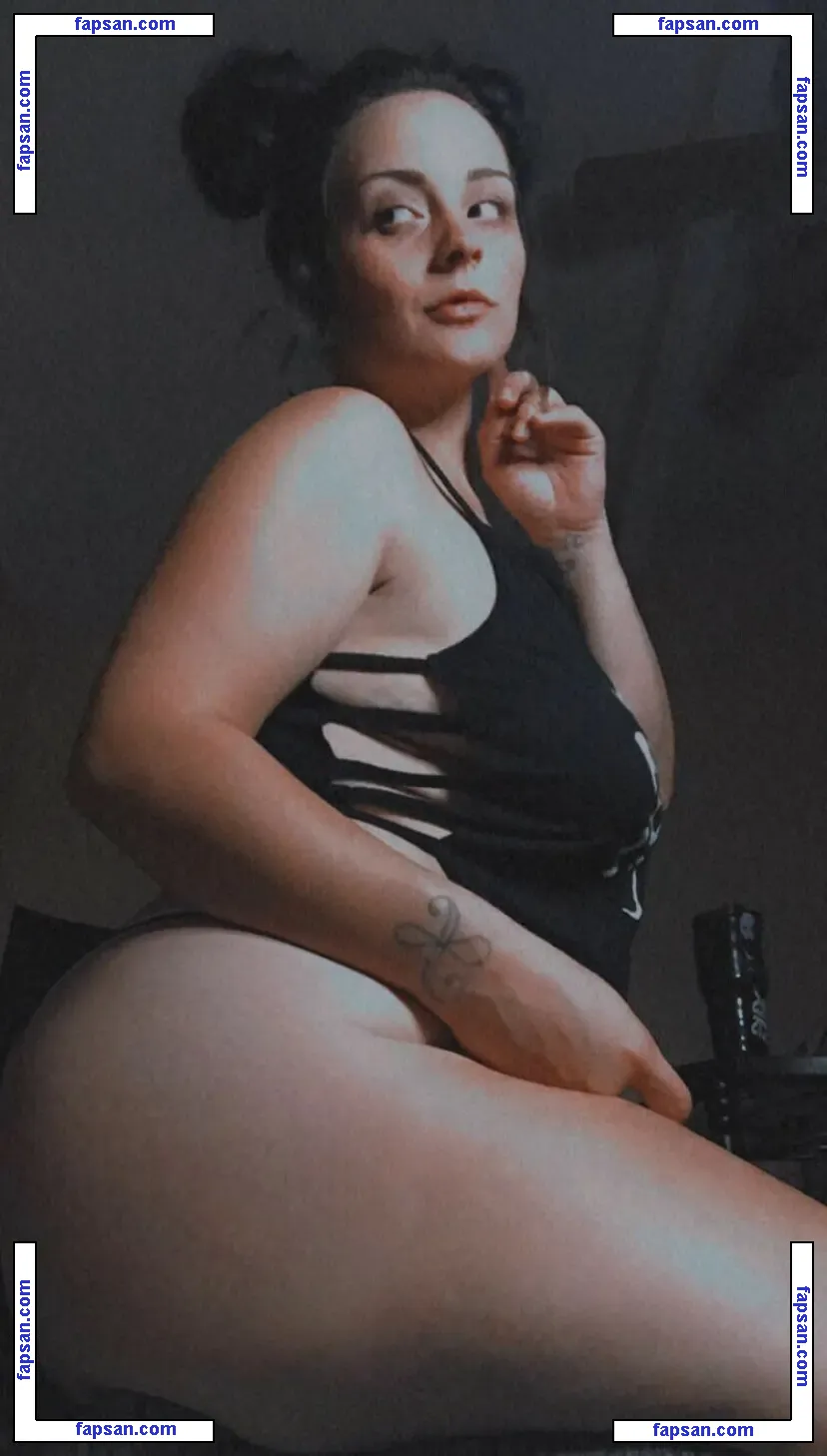 Alliecat93 nude photo #0005 from OnlyFans