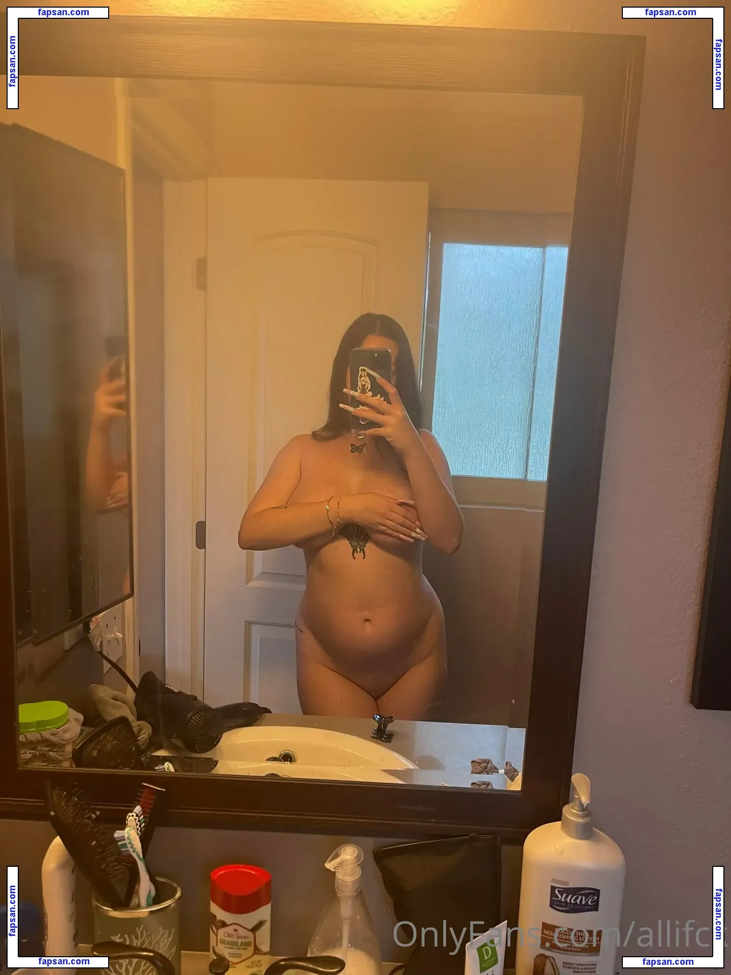 Allifck / slimficc nude photo #0039 from OnlyFans