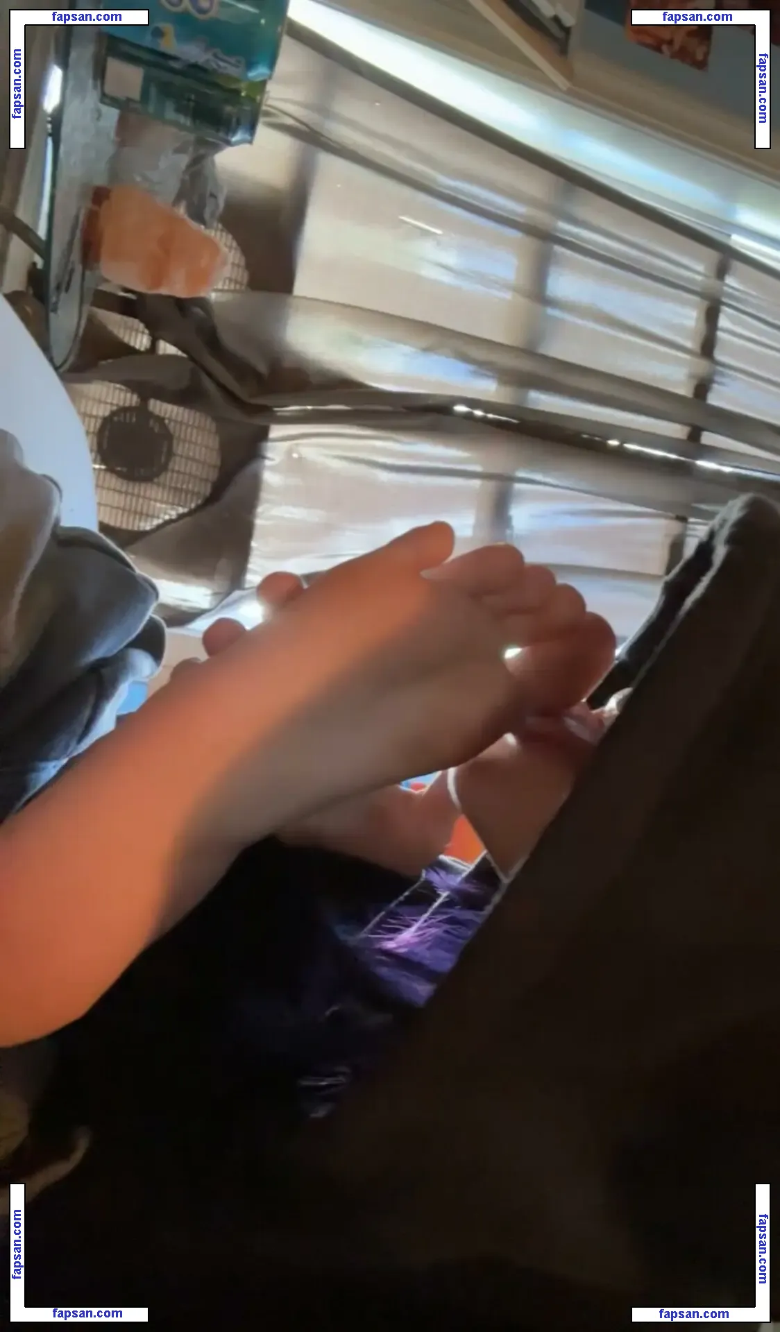 Ally_solez nude photo #0010 from OnlyFans