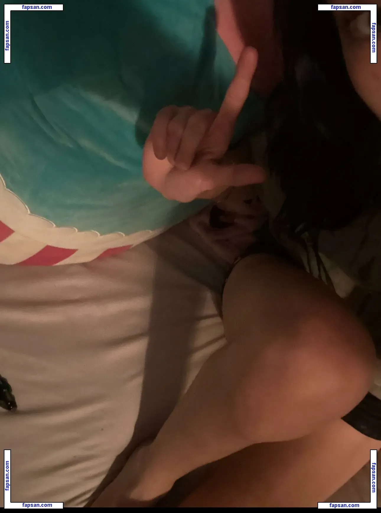 Ally_solez nude photo #0013 from OnlyFans