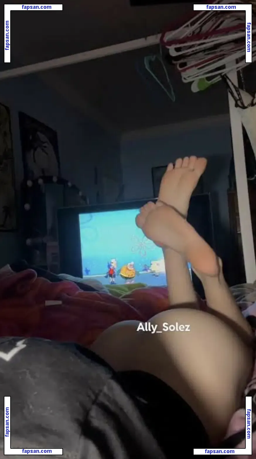 Ally_solez nude photo #0024 from OnlyFans