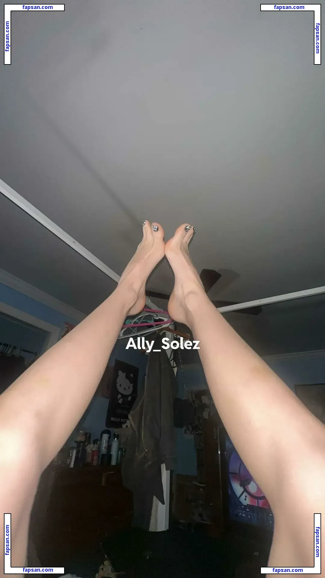 Ally_solez nude photo #0030 from OnlyFans