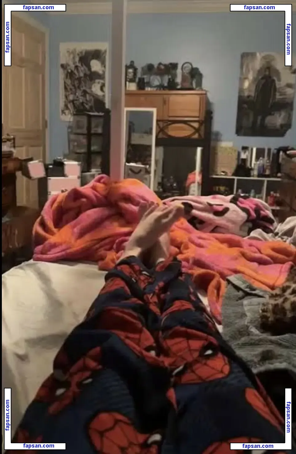 Ally_solez nude photo #0046 from OnlyFans