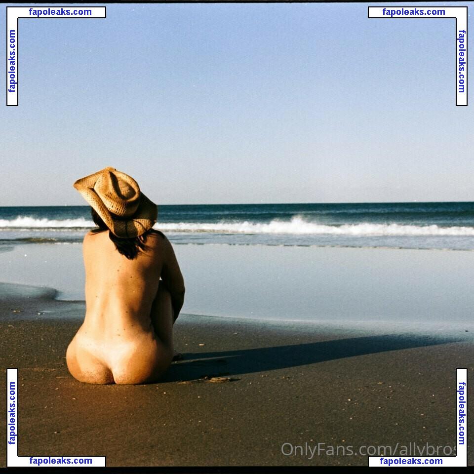 Allyamorxo / Ally Amor nude photo #0063 from OnlyFans